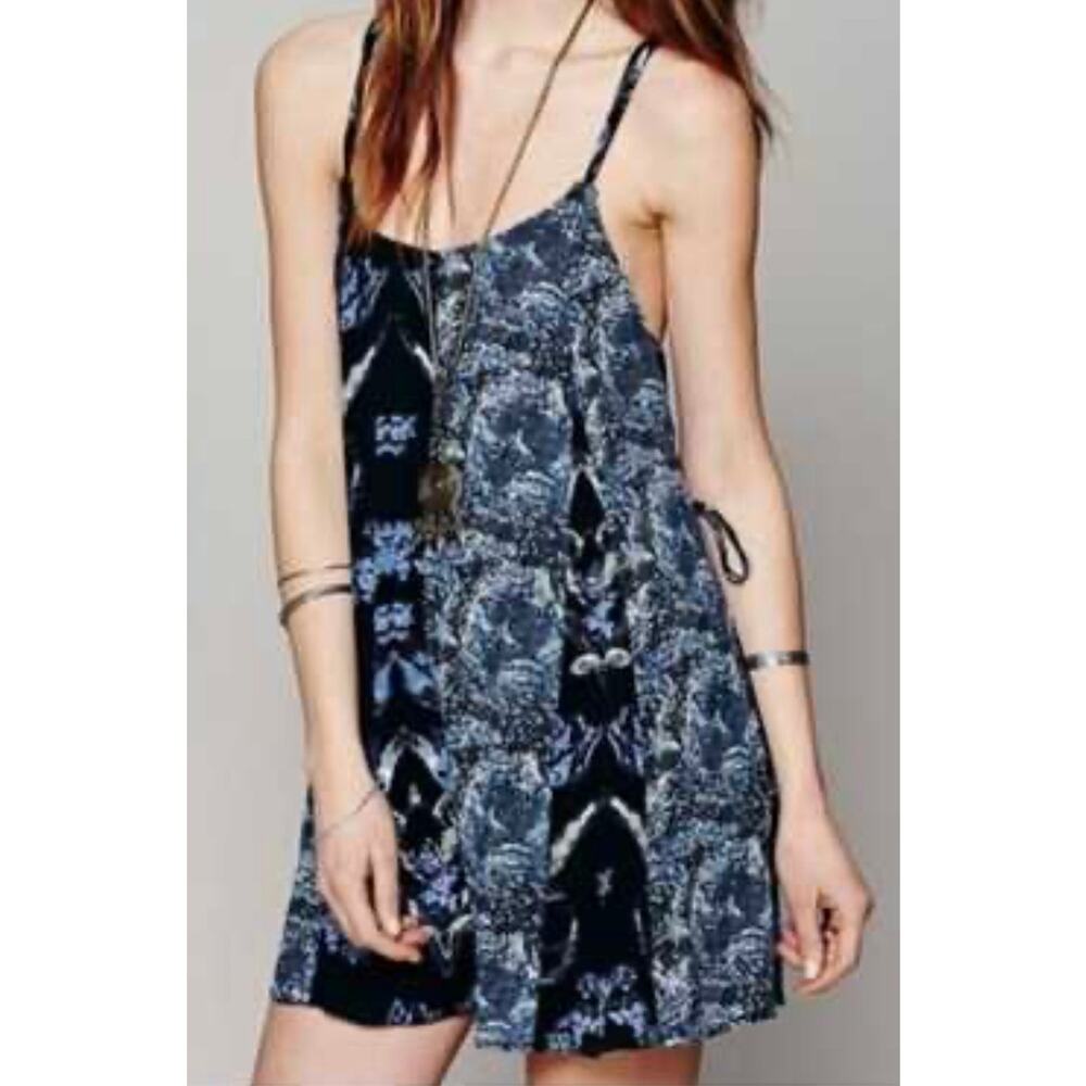 Free People Isabella Romper Strappy Criss Cross Back Blue / Black Boho *flaw* Lg